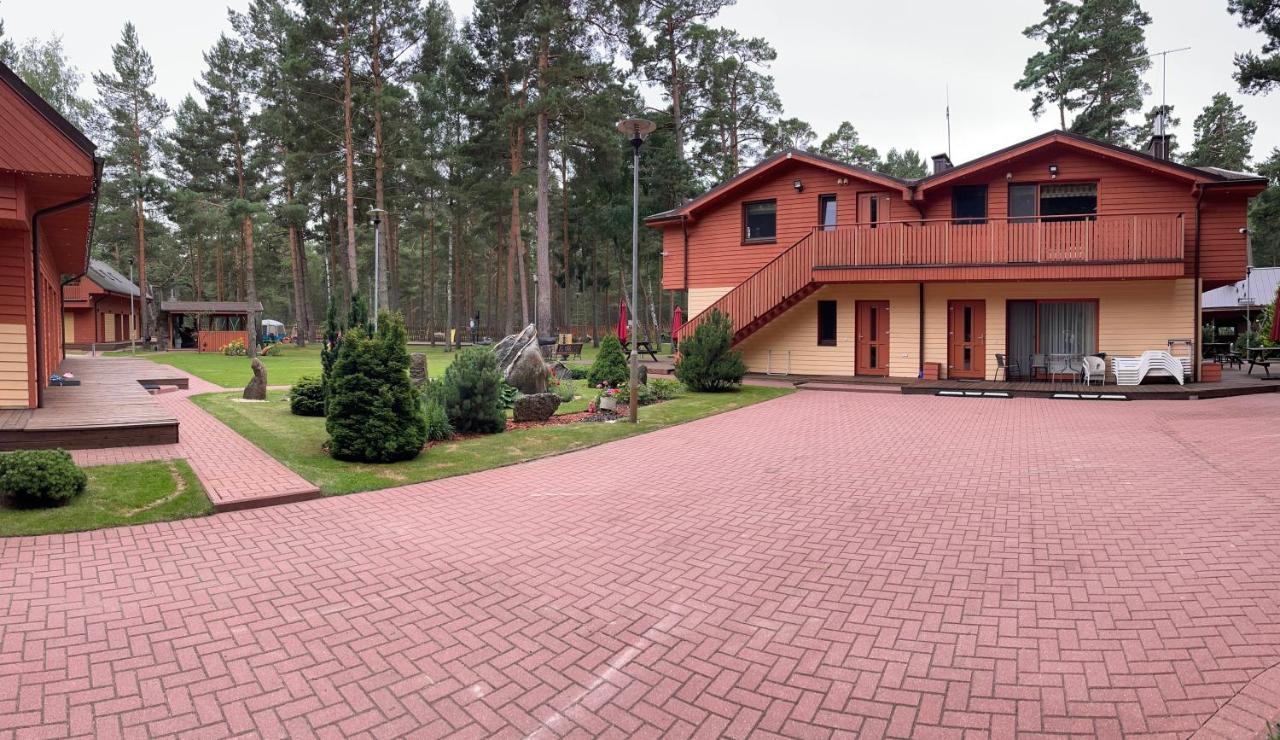 Salkoni Apartment Pape Exterior photo